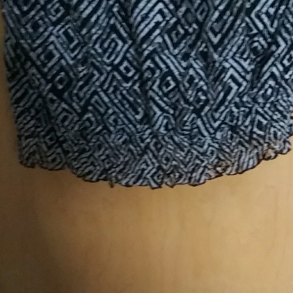 Top - Picture 5 of 6